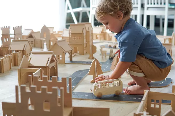 rodina Sovadinova a&nbsp;stavebnice Urbix