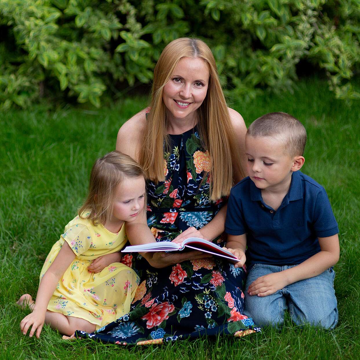 tři kouzelné kamínky skřítka Nulipínka (kniha a&nbsp;autorka)