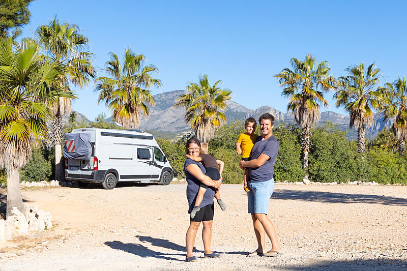 čtyři jinak - cestování s&nbsp;dětmi v&nbsp;obytňáku