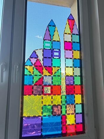 jak si hrát s&nbsp;magnetickou stavebnicí Connetix - Pinterest okno