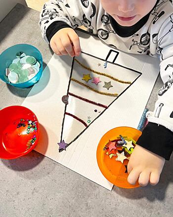 vánoční přání - kartonový stromeček